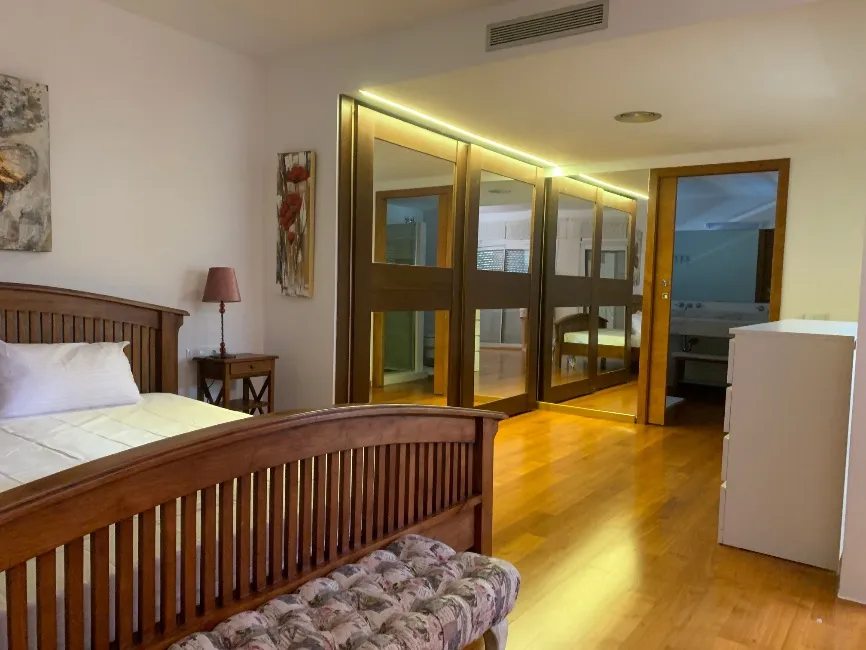 Villa For Sale - 17130 Escala ES Image 10