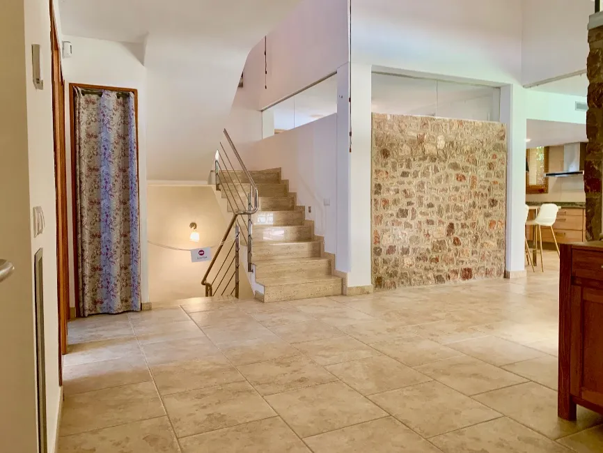 Villa For Sale - 17130 Escala ES Image 3