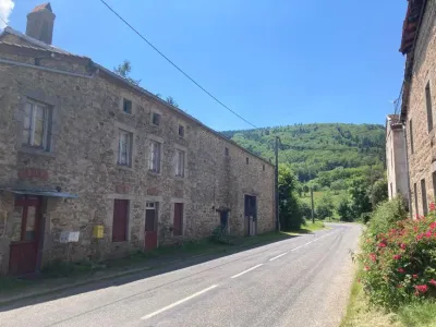 House For Sale 03250 LAPRUGNE FR