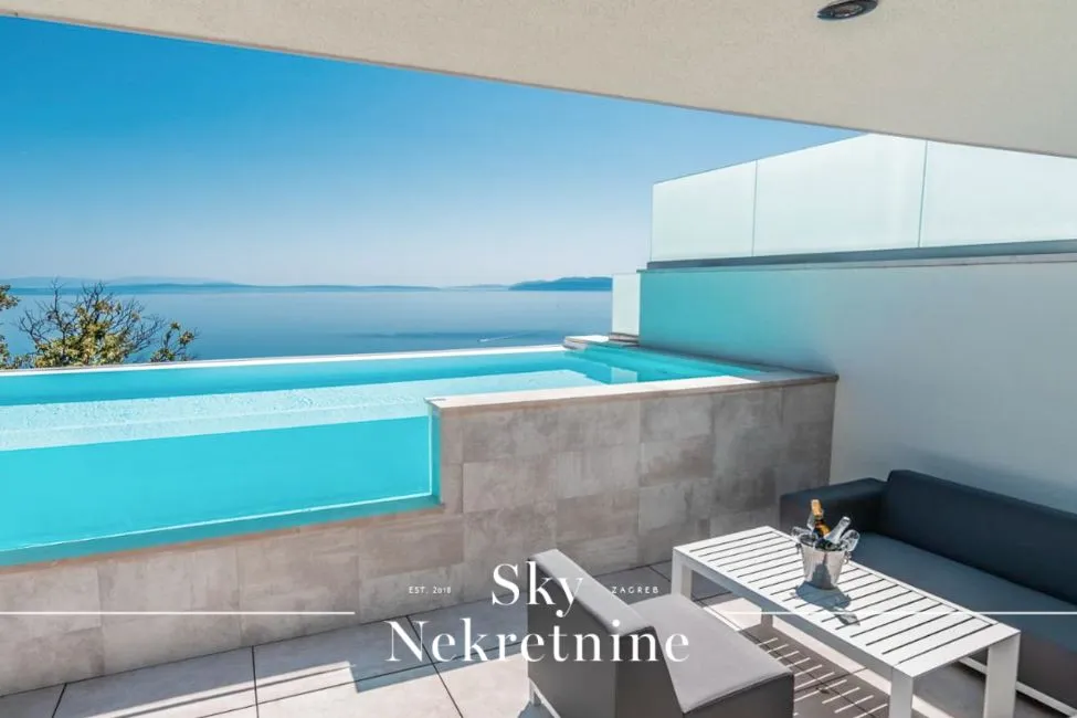 Villa For Sale - 51211 Opatija HR Image 1
