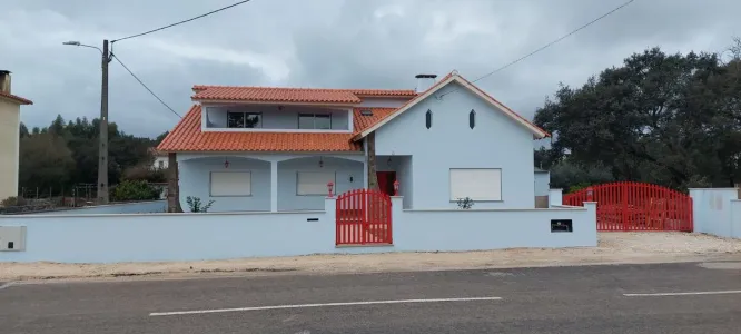 House For Sale 2495-650 Fátima PT